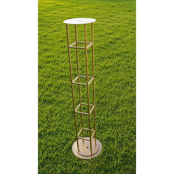 Gold metal geometric flower tower stand