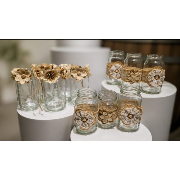 Cake stand – Gold coloured with crystals 2